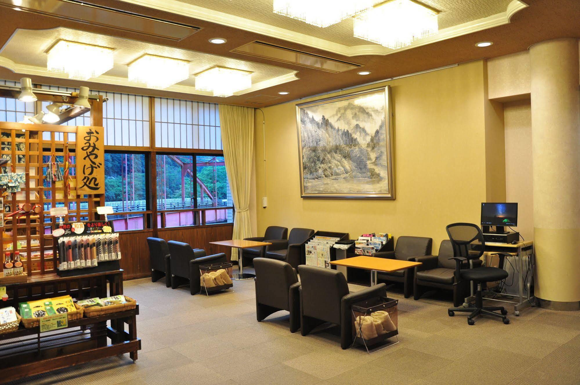 Hotel Obokekyo Mannaka Miyoshi  Esterno foto