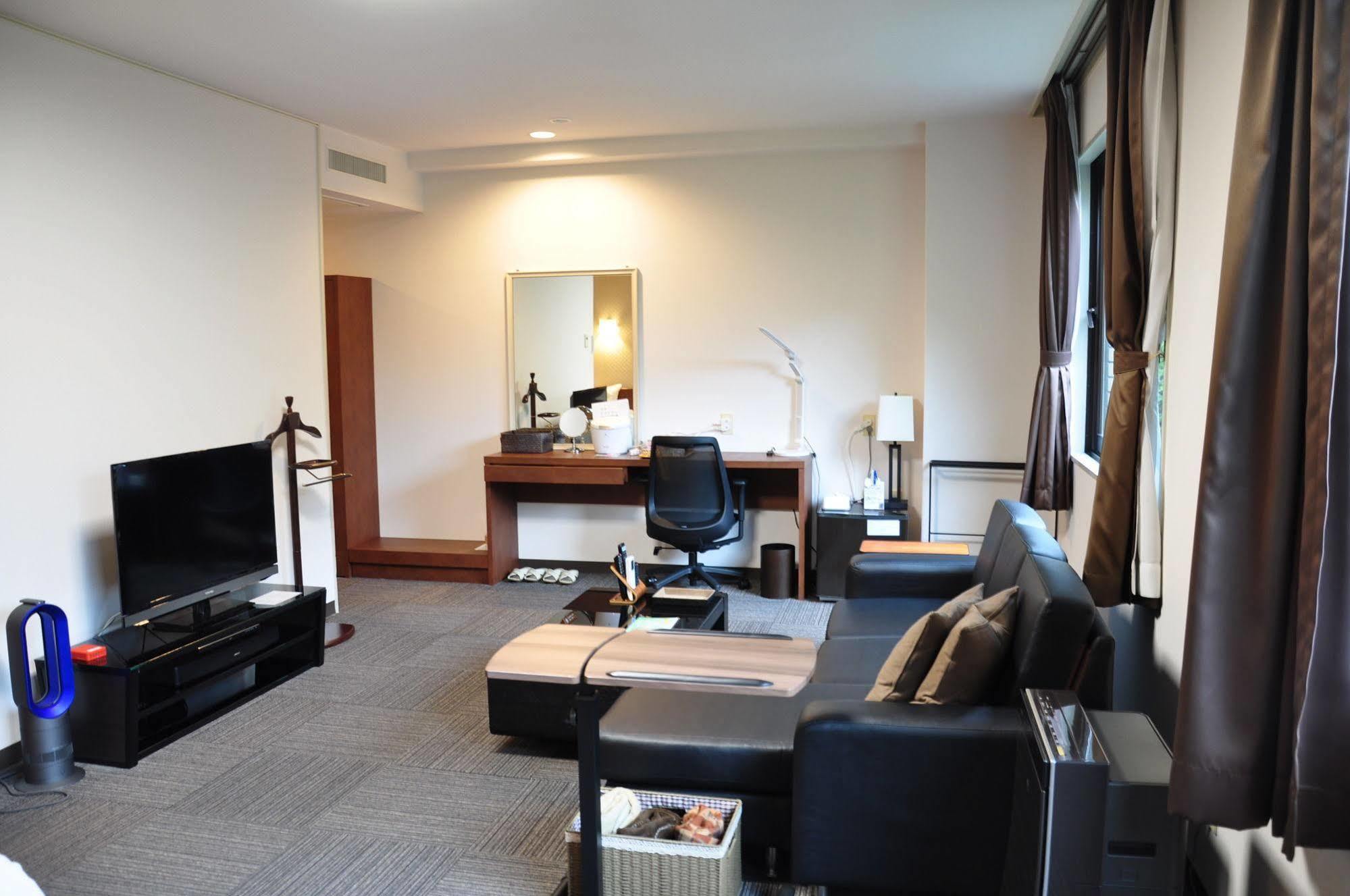 Hotel Obokekyo Mannaka Miyoshi  Esterno foto