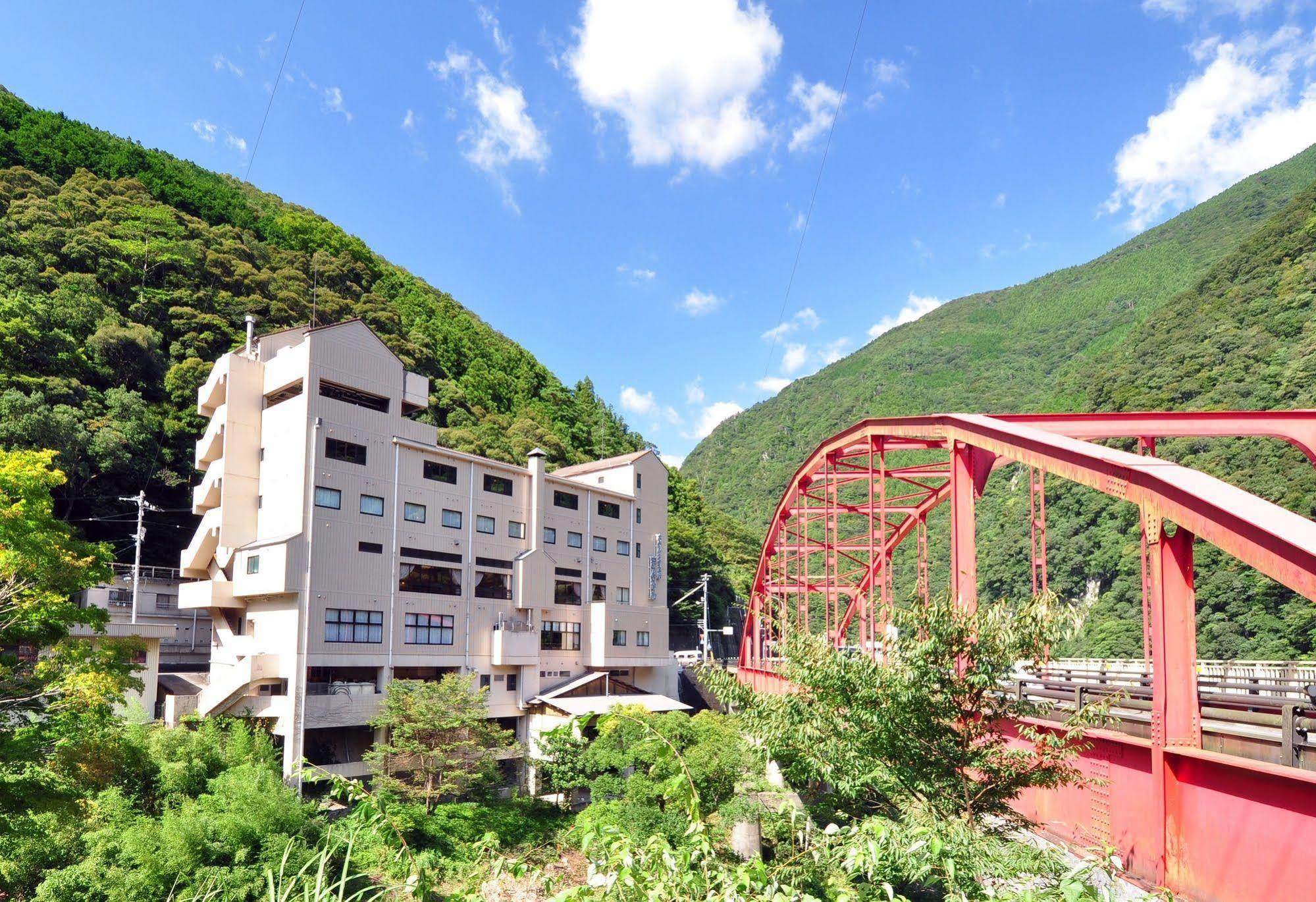 Hotel Obokekyo Mannaka Miyoshi  Esterno foto