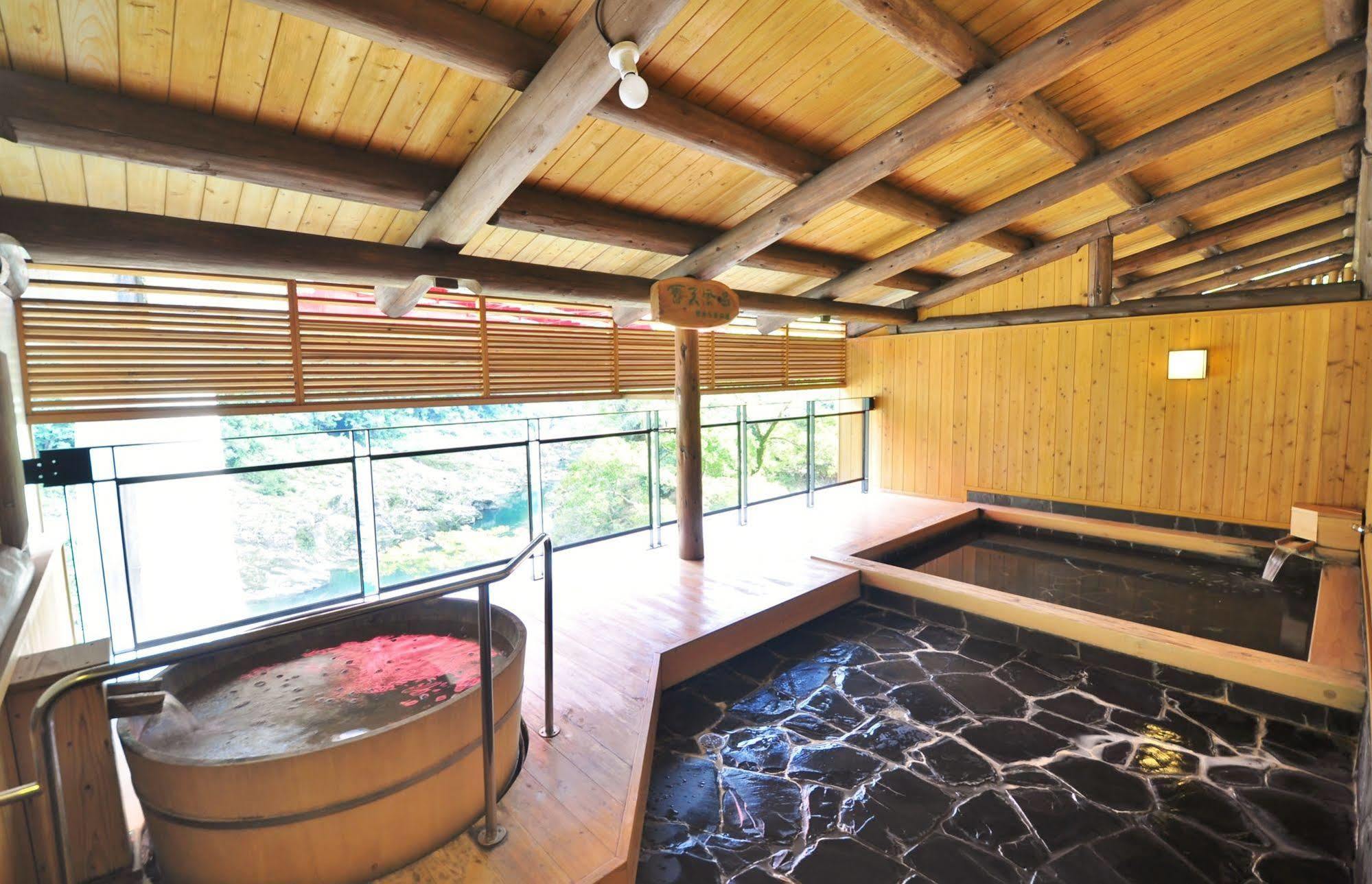 Hotel Obokekyo Mannaka Miyoshi  Esterno foto