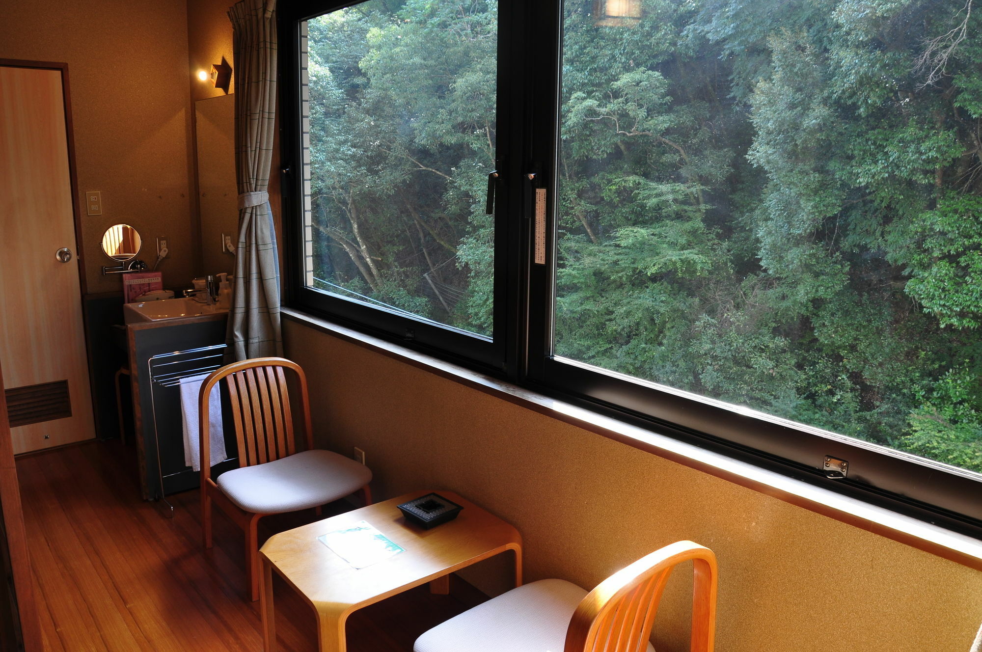 Hotel Obokekyo Mannaka Miyoshi  Esterno foto